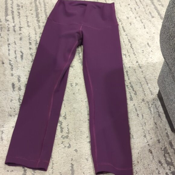 Lululemon Wunder Under Crop (Hi-Rise)Darkest Magenta - Picture 8 of 9